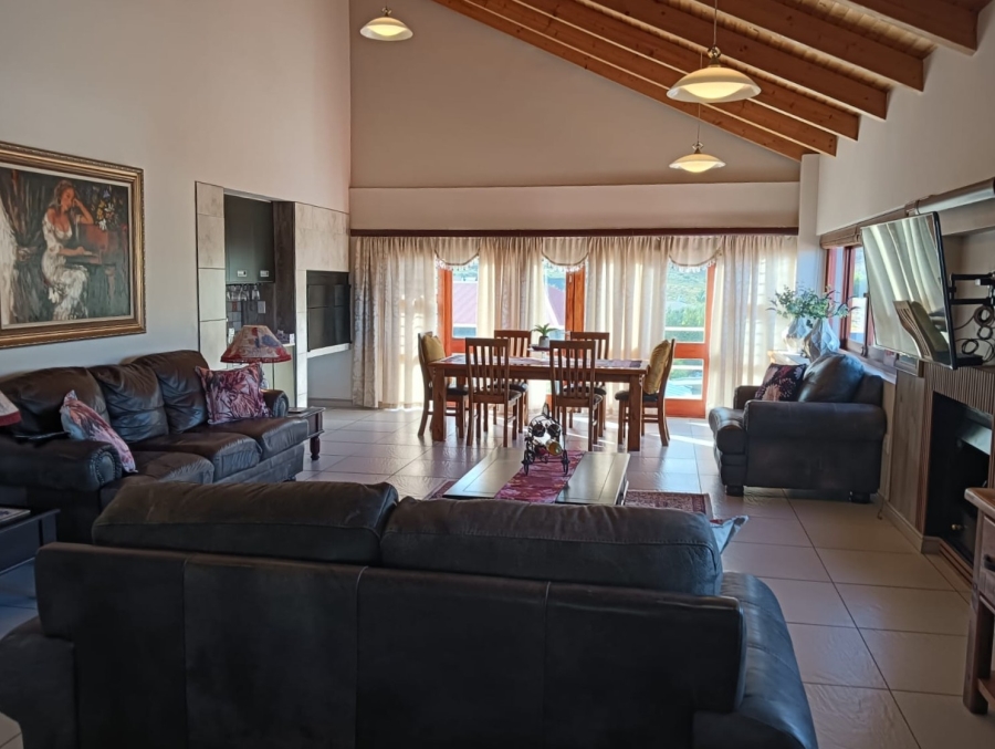 4 Bedroom Property for Sale in Fairway Heights Western Cape